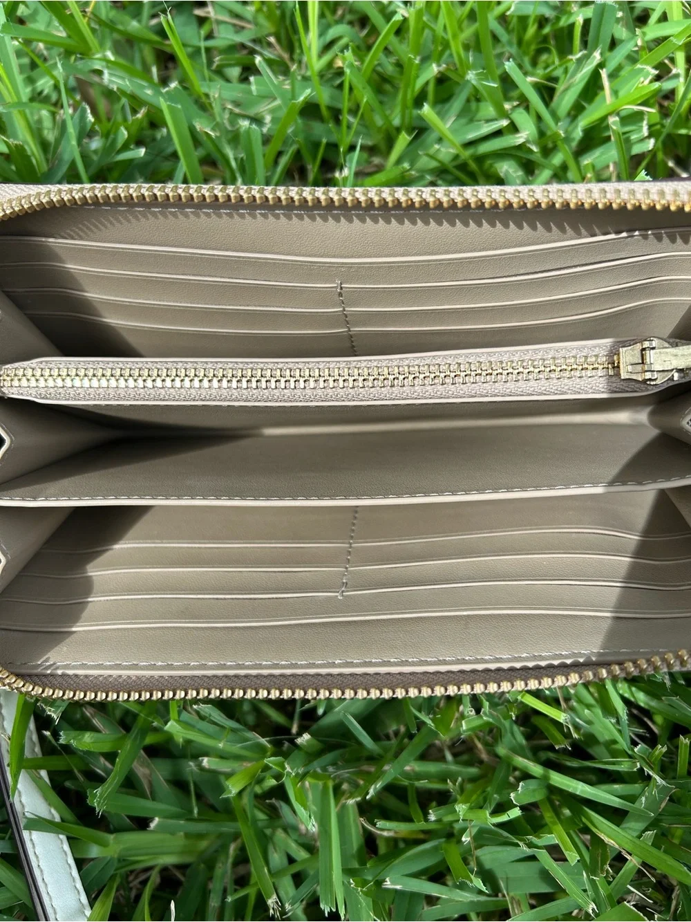 Coach Accordion Long Floral Zippy Wallet/Wristlet